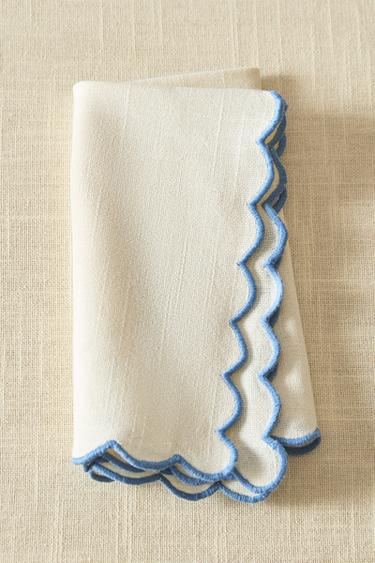 NAPKIN WITH COLOURED SCALLOPED EDGE (PACK OF 2) - Blue by Zara - Image 5