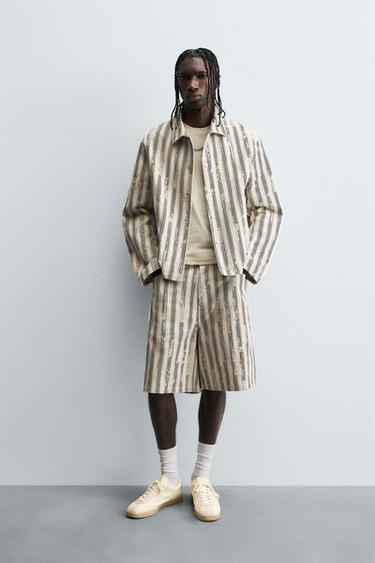 BERMUDA RELAXED FIT ESTRUCTURA - Blanco roto de Zara - Imagen 0