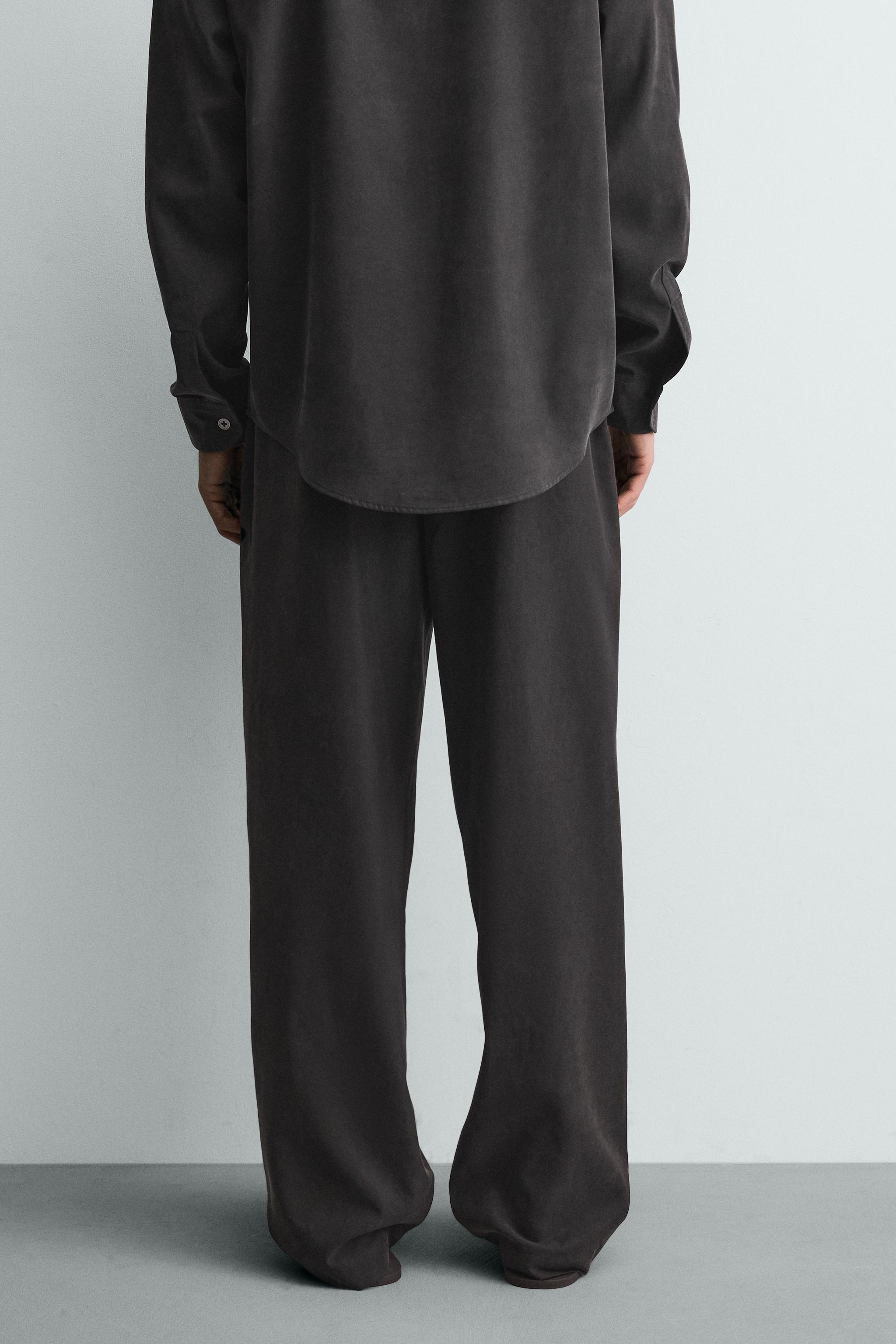 RELAXED FIT FLOWY PANTS