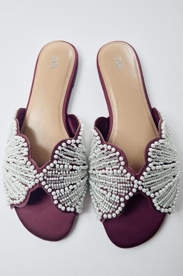 FLAT SANDALS WITH RHINESTONE APPLIQUES — Burgundy Red 1