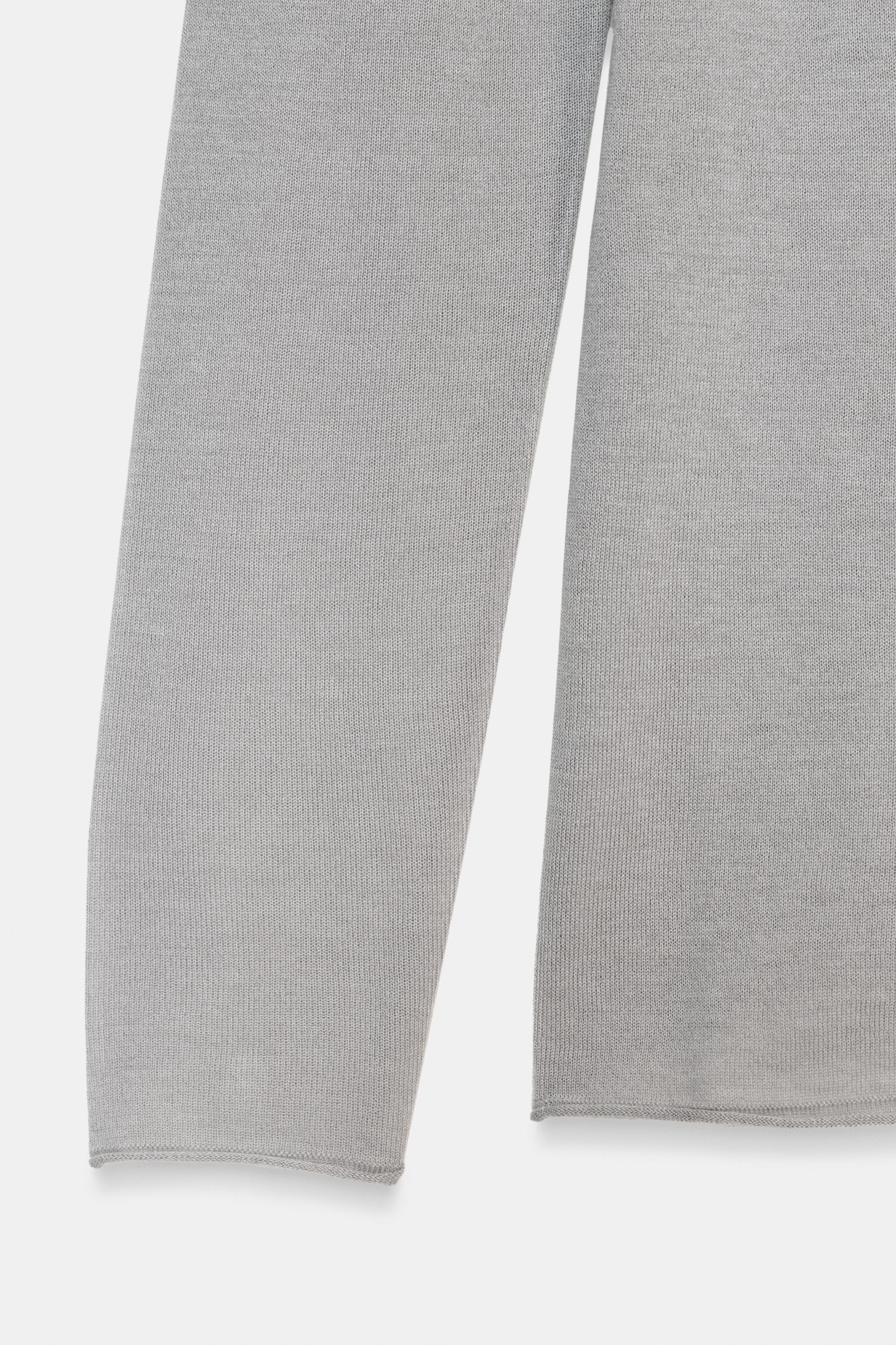 PULL EN MAILLE FINE AVEC LAINE