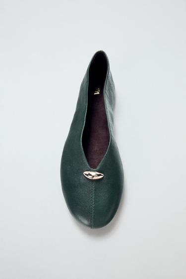BALLERINES EN CUIR AVEC APPLIQUE - Vert de Zara