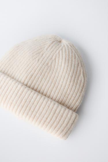BONNET EN MAILLE BASIQUE - Écru de Zara - Image 1