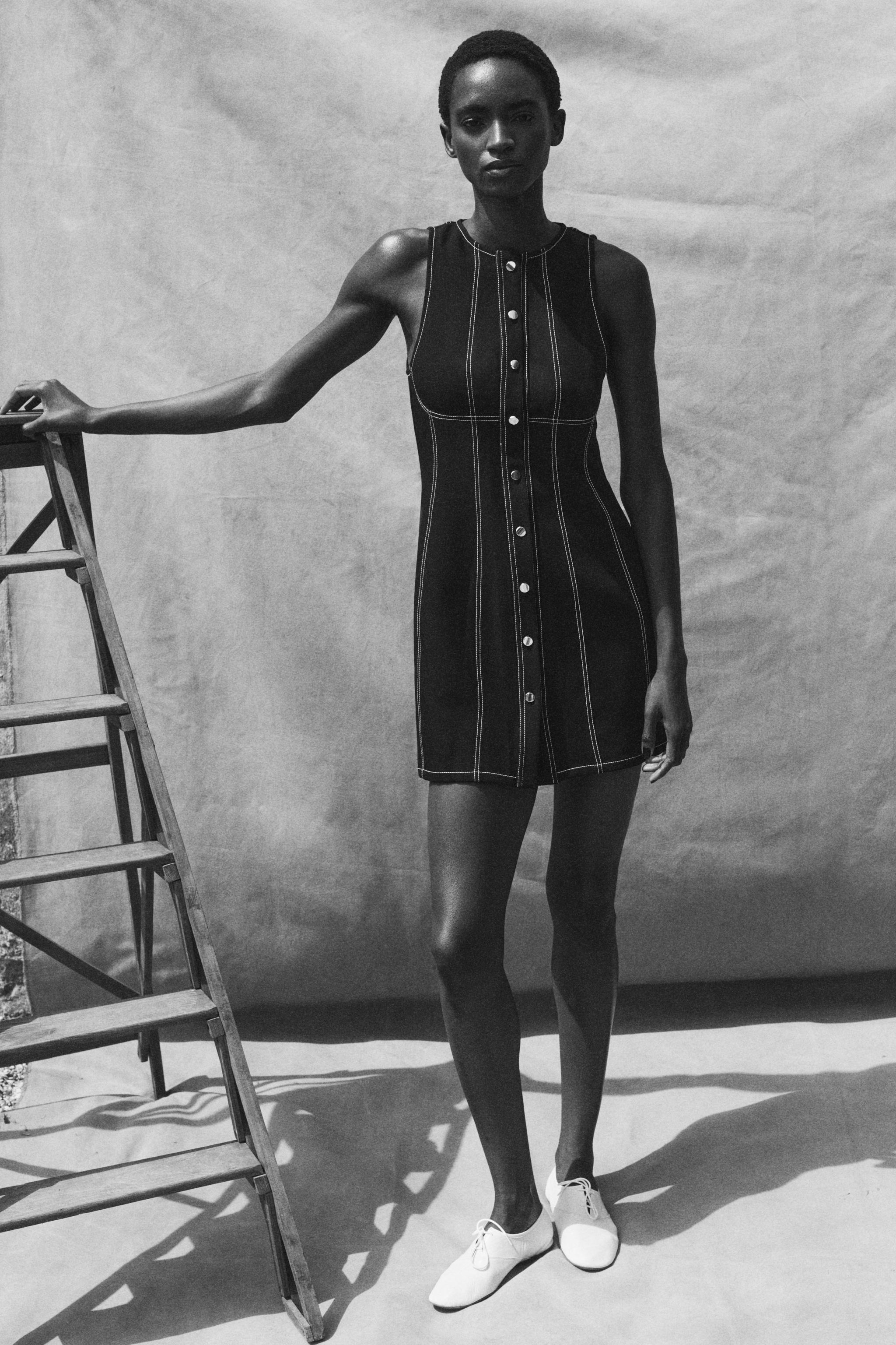 Женские платья Zara CONTRAST TOPSTITCHED MINI DRESS