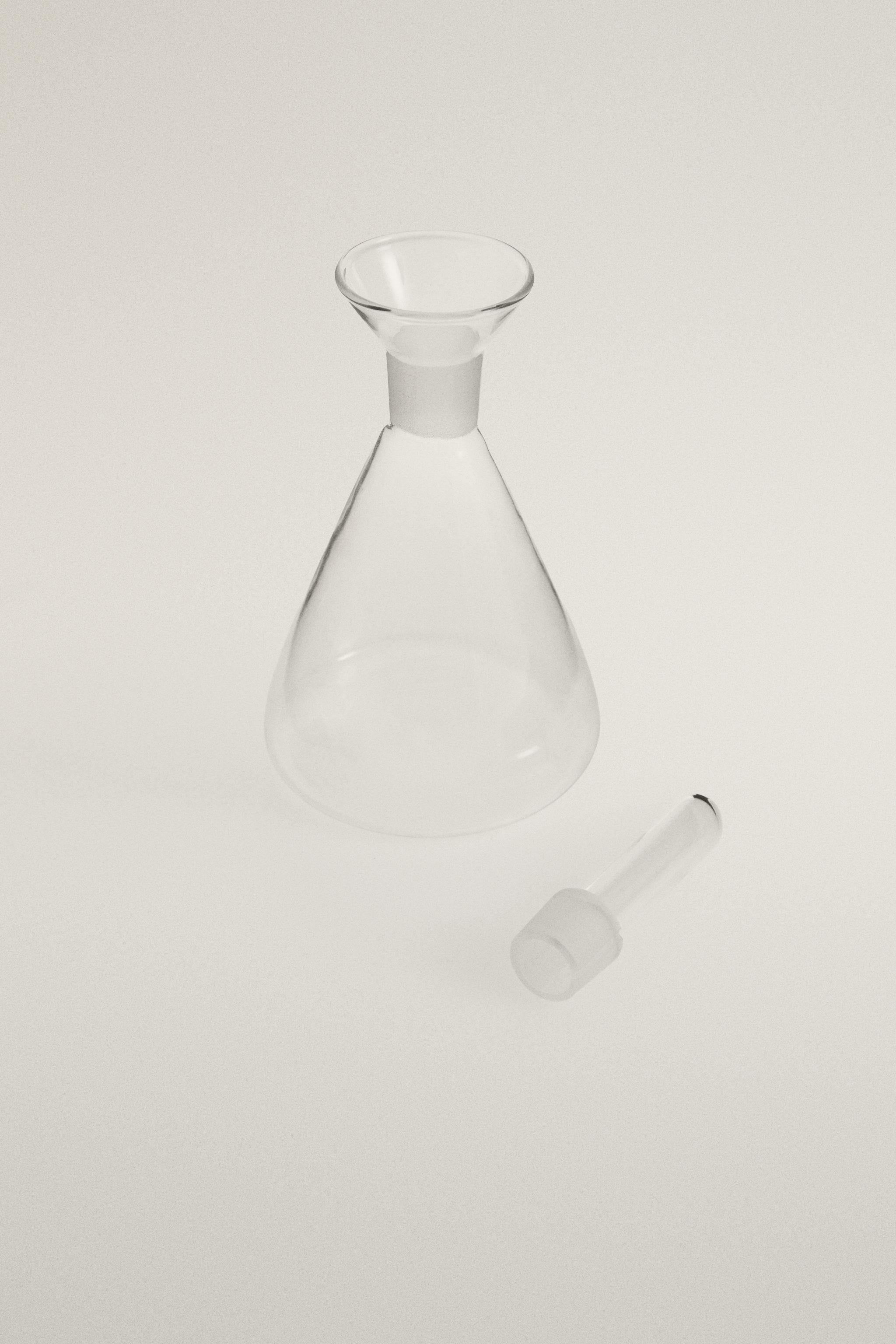 BOROSILICATE GLASS OIL/VINEGAR BOTTLE — Transparent