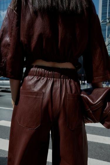ENSEMBLE BLAZER ET PANTALON EN MATIÈRE SYNTHÉTIQUE - M de Zara - Image 3