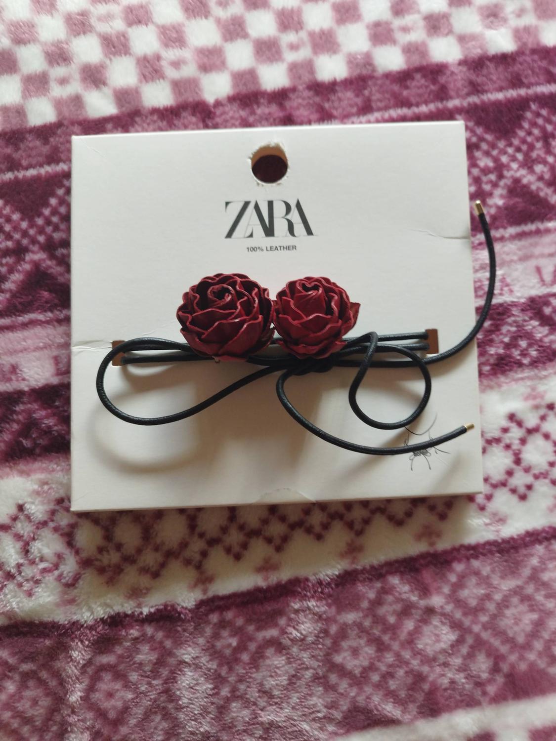 FINE LEATHER ROSE NECKLACE - Image 2