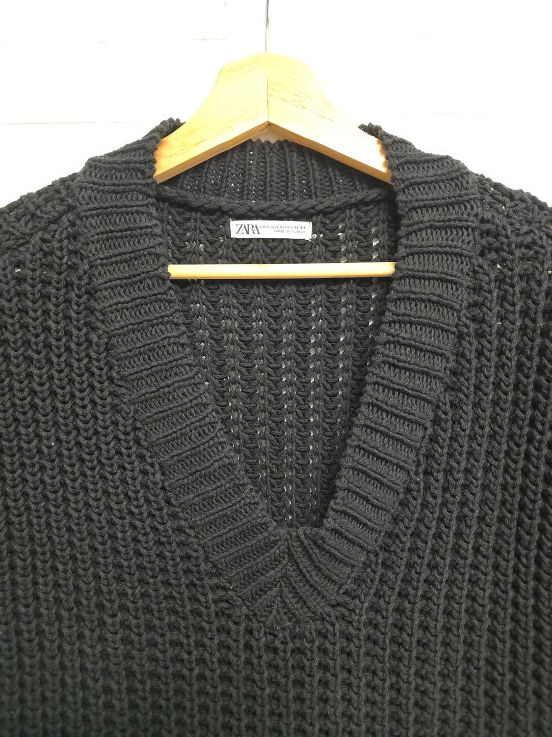 TEXTURED KNIT VEST - Image 4