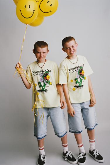 ФУТБОЛКА С ПРИНТОМ SMILEYWORLD ® — ЖЕЛТЫЙ от Zara