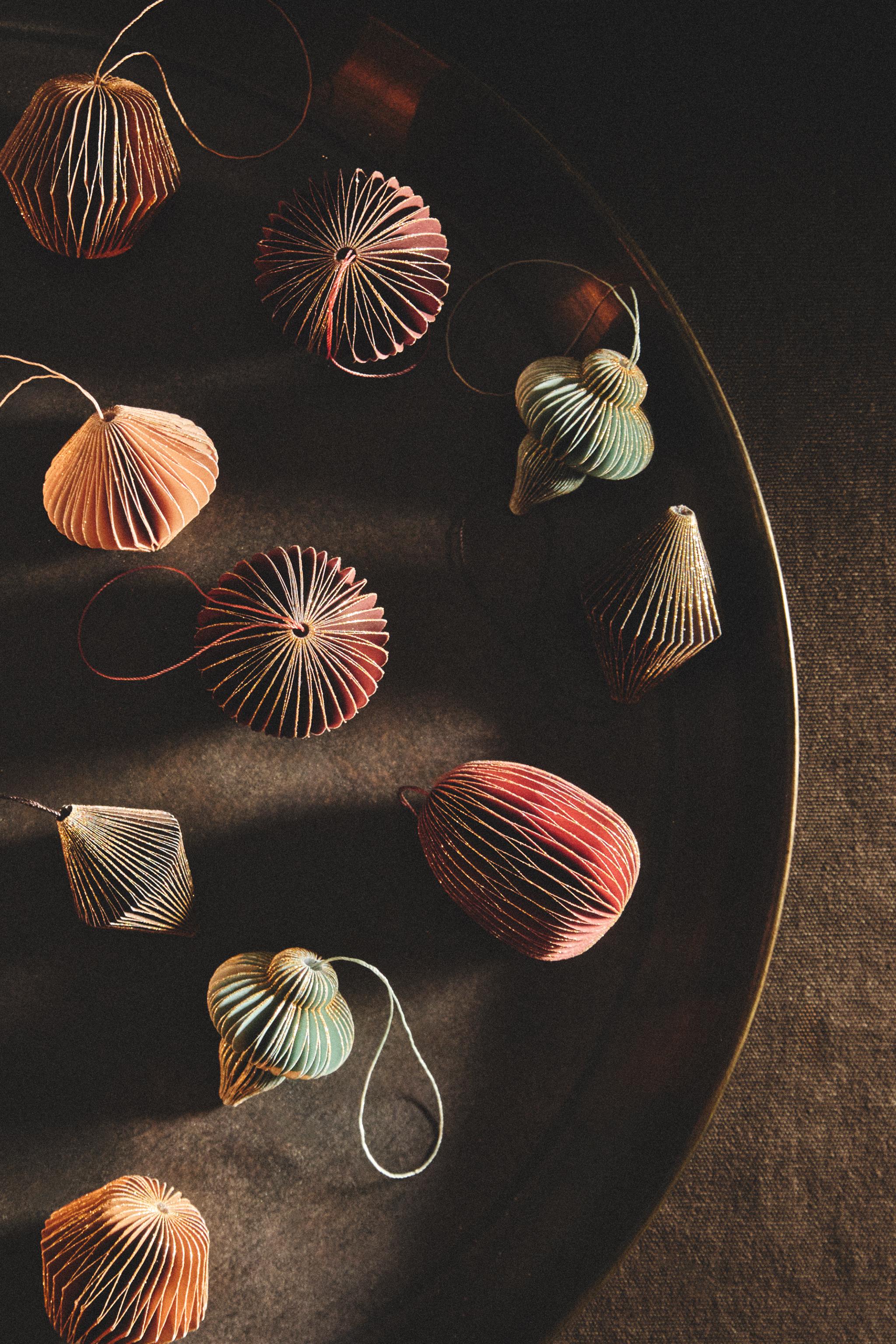 SET OF CHRISTMAS PAPER SHAPES ORNAMENTS (SET OF 12)