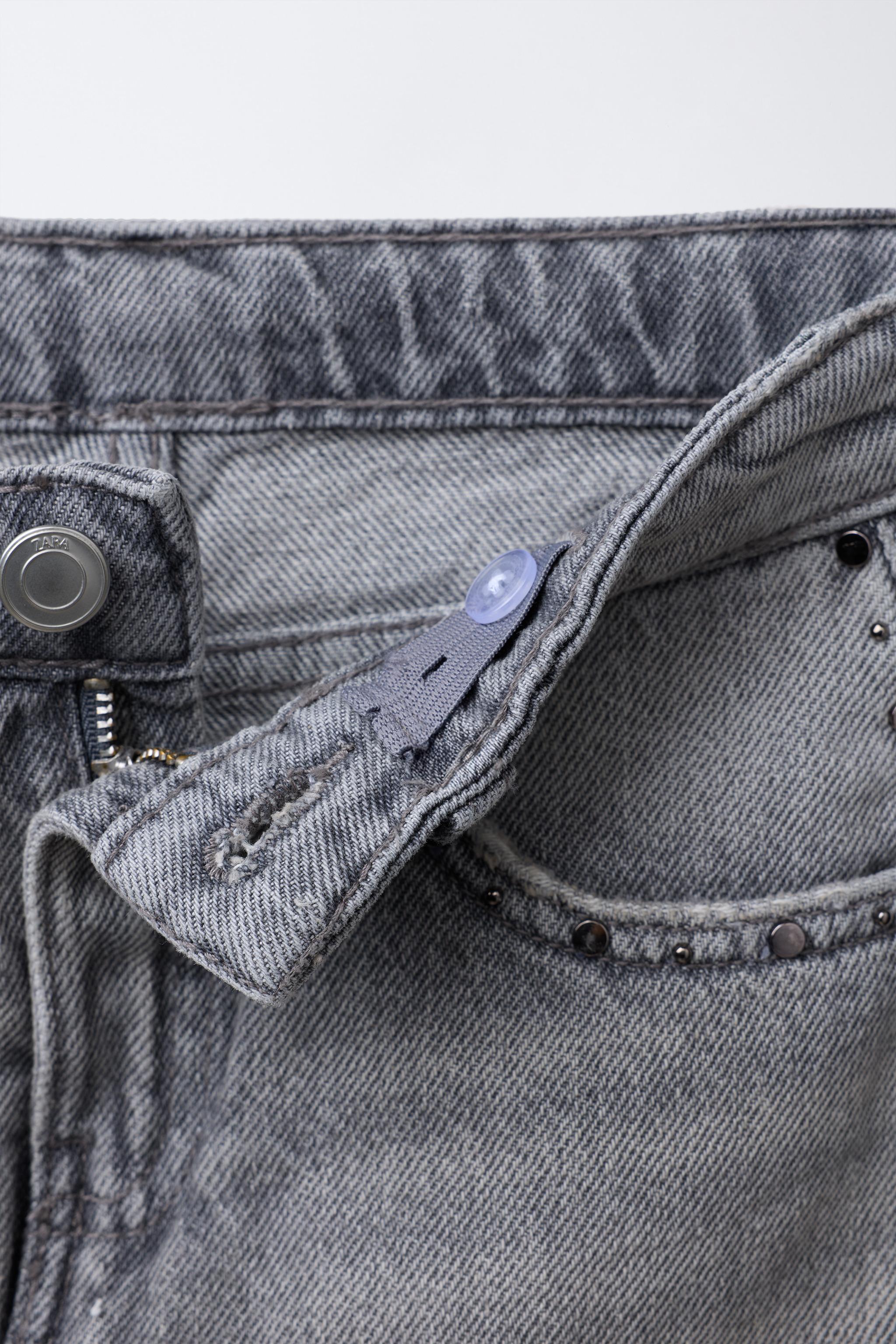 JUPE-SHORT EN JEAN AVEC CLOUS