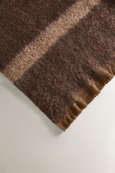 SOFT STRIPED THROW - Green by Zara - Image 1