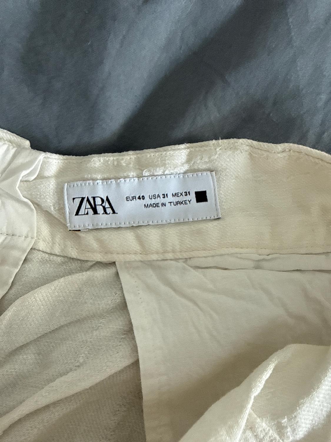 100% LINEN IRREGULAR TEXTURED BERMUDA SHORTS - Image 3