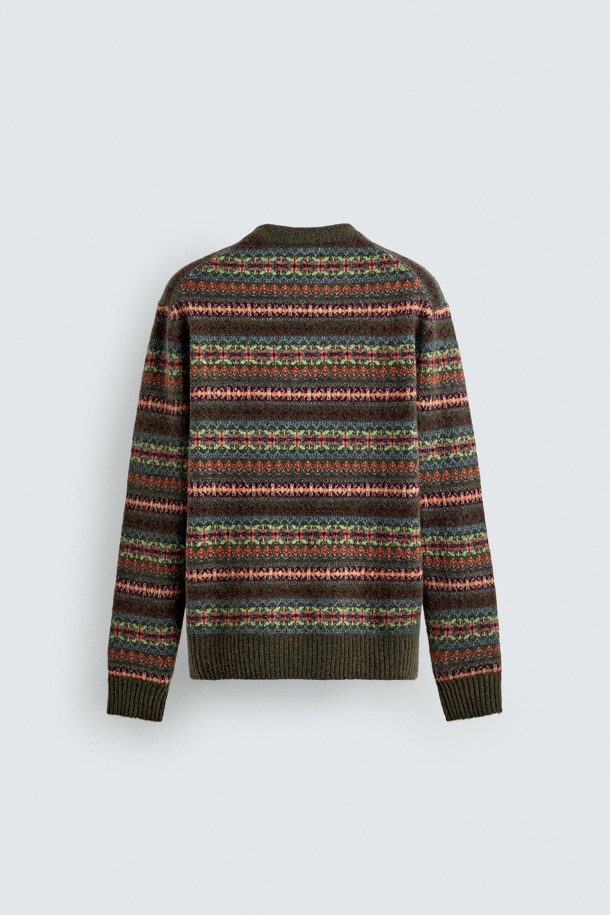 GEOMETRIC JACQUARD SWEATER