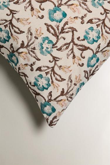 HOUSSE DE COUSSIN IMPRIMÉ FLORAL - Rose de Zara - Image 1