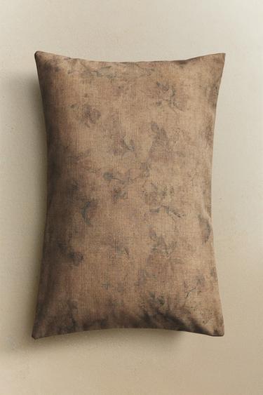 FLORAL CUSHION COVER - Pink by Zara