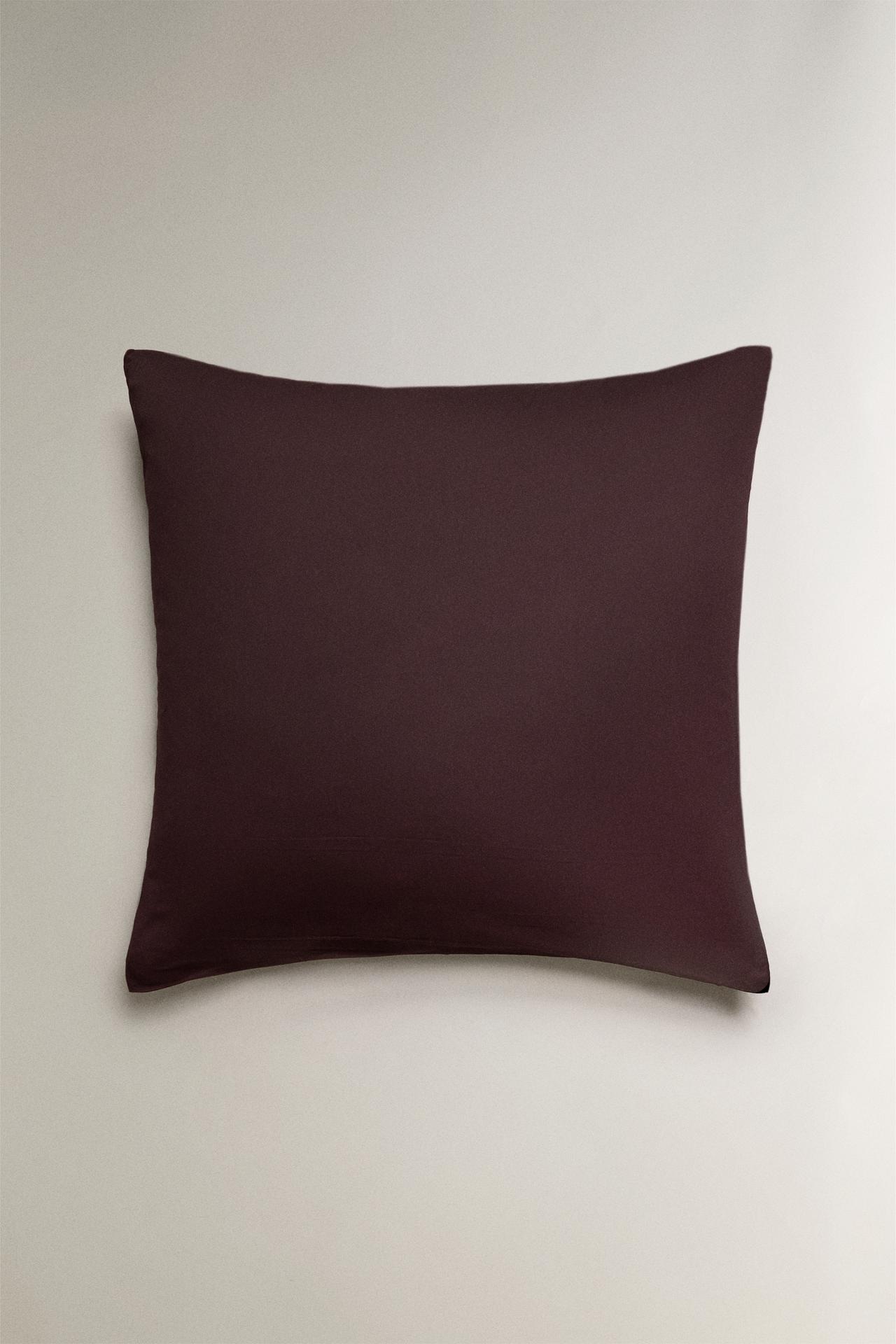 FADED SATEEN PILLOWCASE (300 THREAD COUNT) — Burgundy
