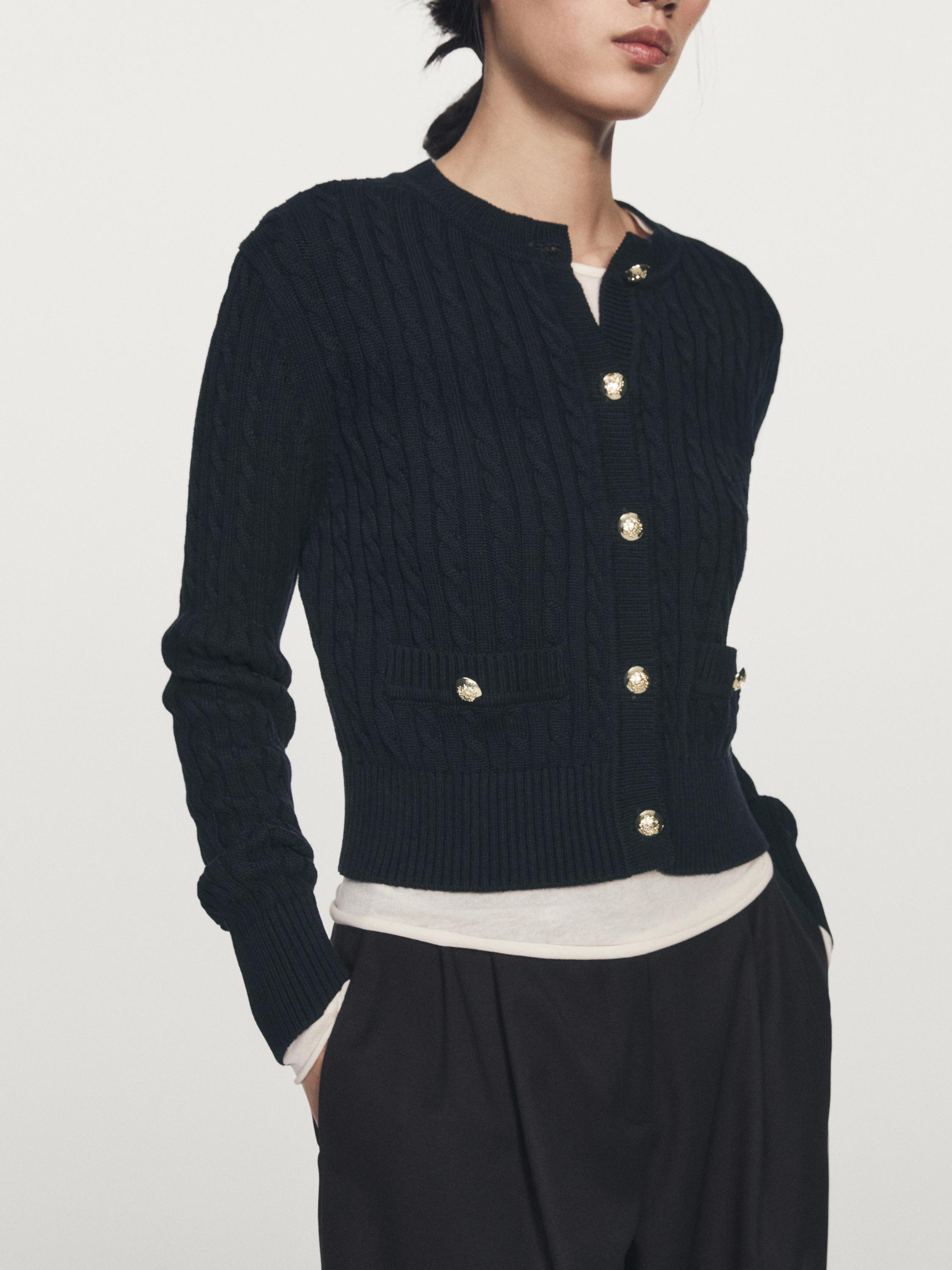 Cardigan tressé avec boutons dorés