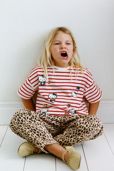STRIPED HELLO KITTY © SANRIO T-SHIRT - Red Stripe by Zara