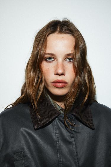 PARKA ENDUITE COL VELOURS - Bleu marine de Zara - Image 2