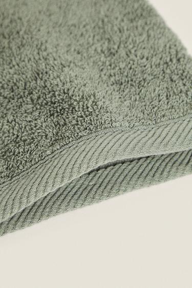 GANT DE TOILETTE COTON ÉPONGE - Kaki de Zara - Image 4