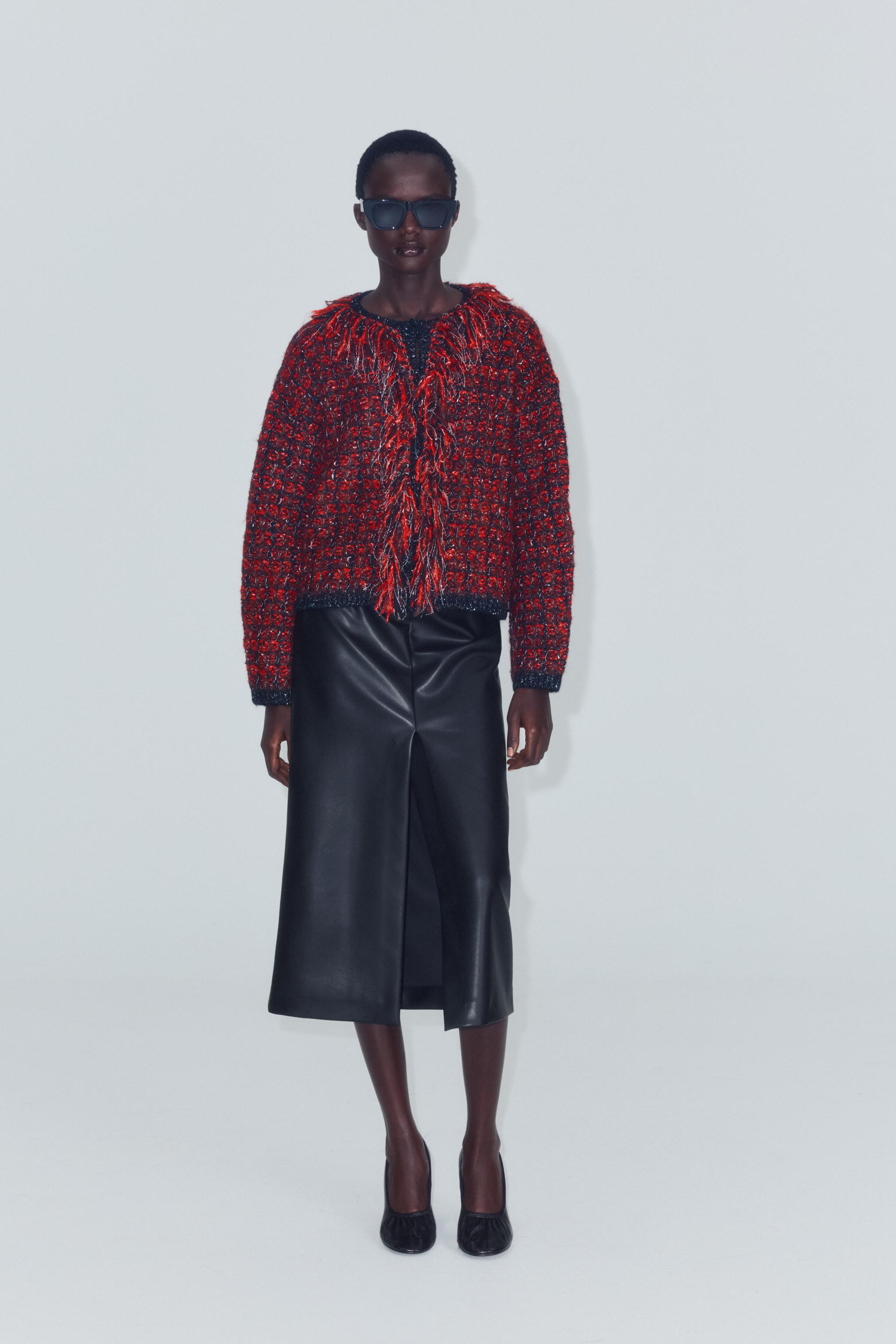 GILET EN MAILLE STRUCTURÉE À FRANGES