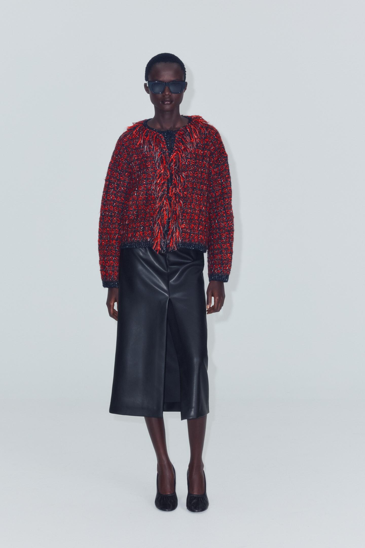 Женский кардиган Zara Structured Fringed, цвет: Красный / Чёрный — фото 4