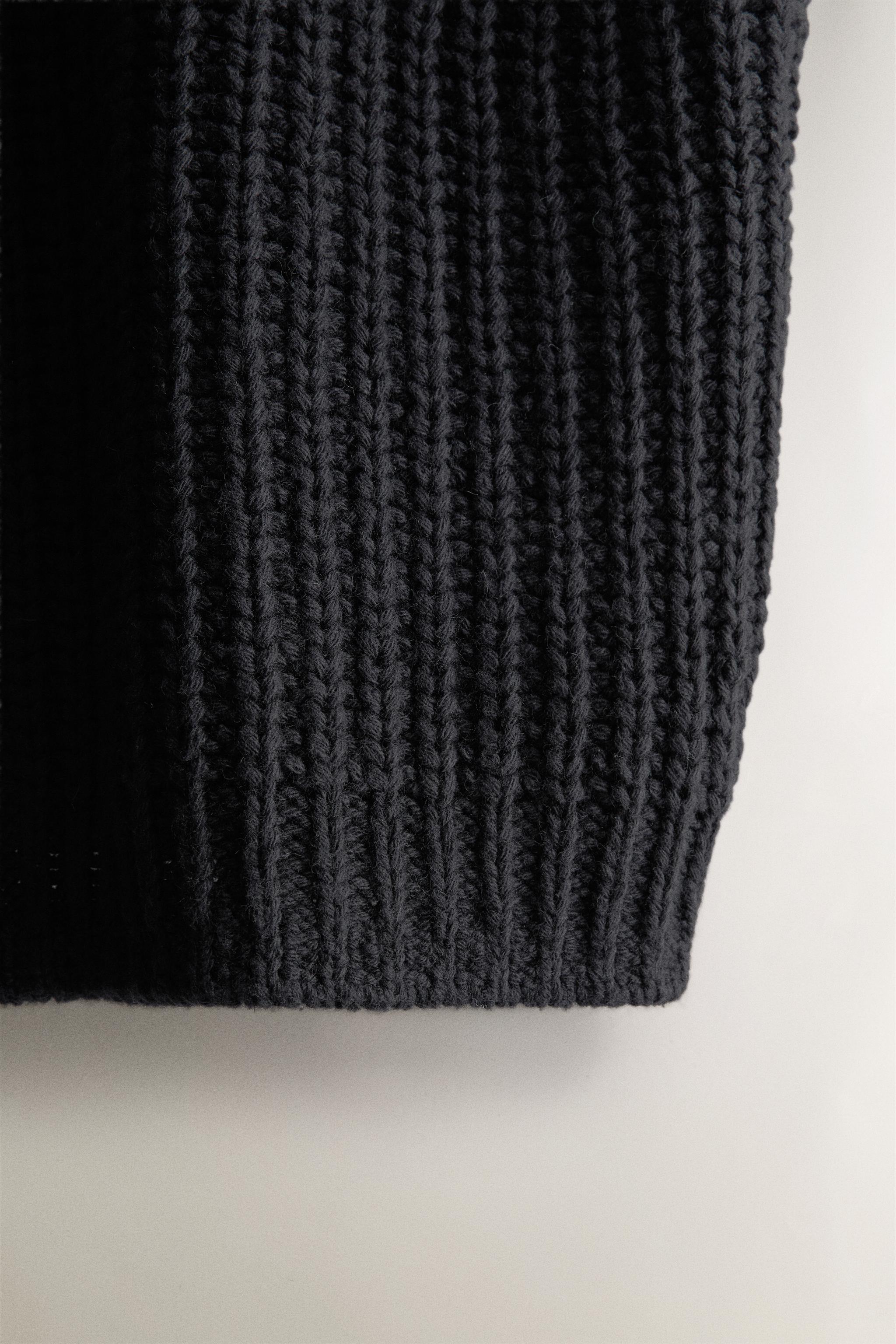 VESTE SANS MANCHES EN MAILLE