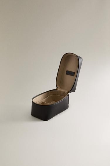 SMALL LEATHER TRAVEL JEWELLERY BOX - Chocolate Brown by Zara - Image 3