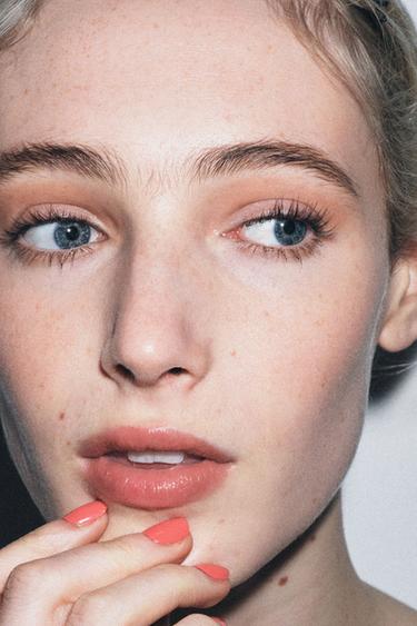 GLOSS LIPSTICK - GLOSSY TWIST - TOFFEE by Zara