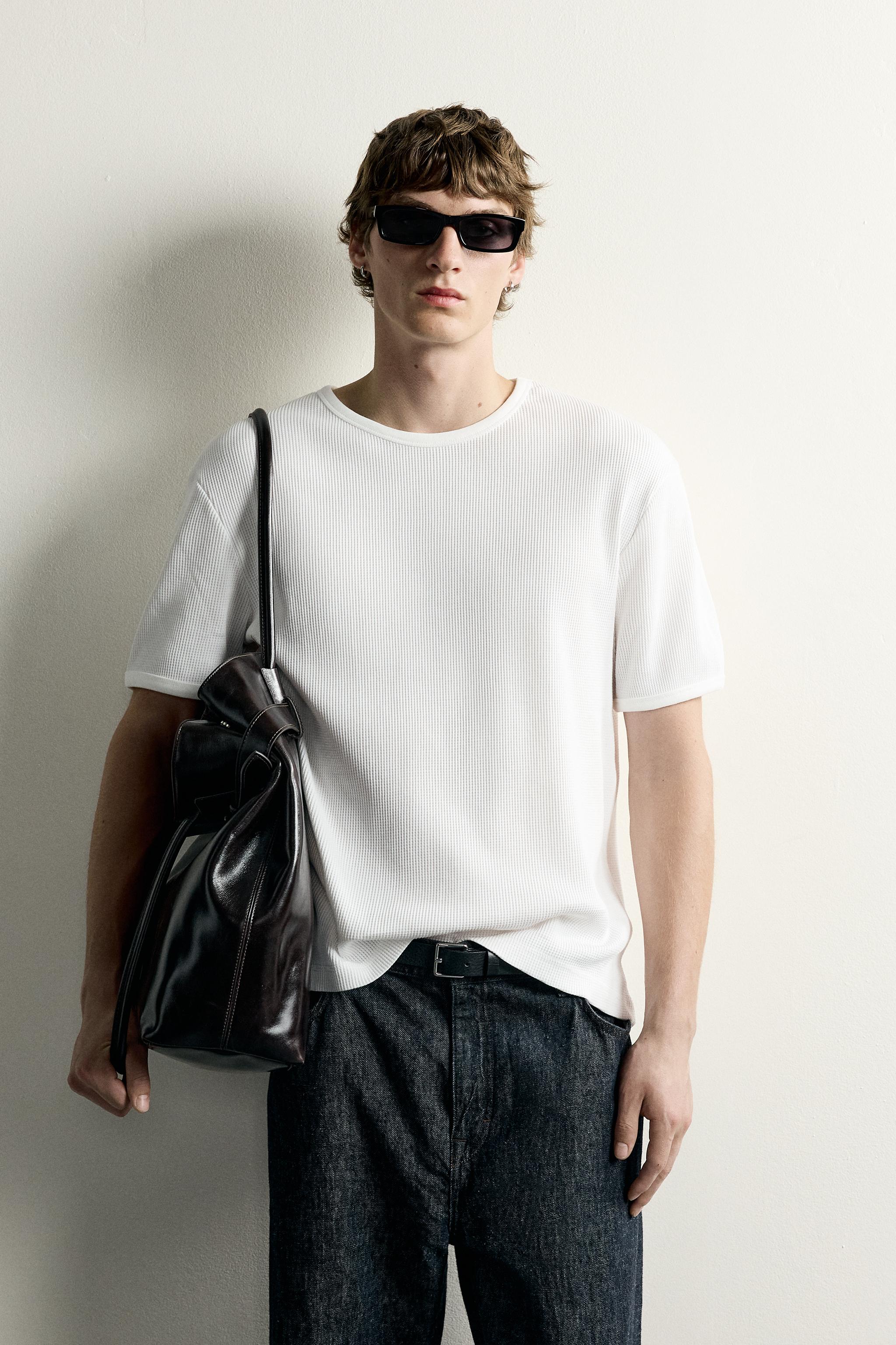 WAFFLE TEXTURE T-SHIRT — Oyster-white