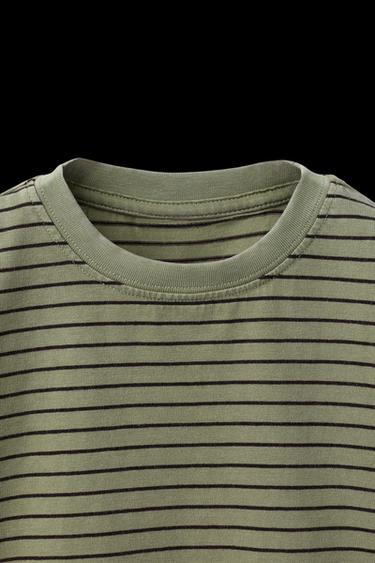 CAMISETA RAYAS LOGO - Verde de Zara
