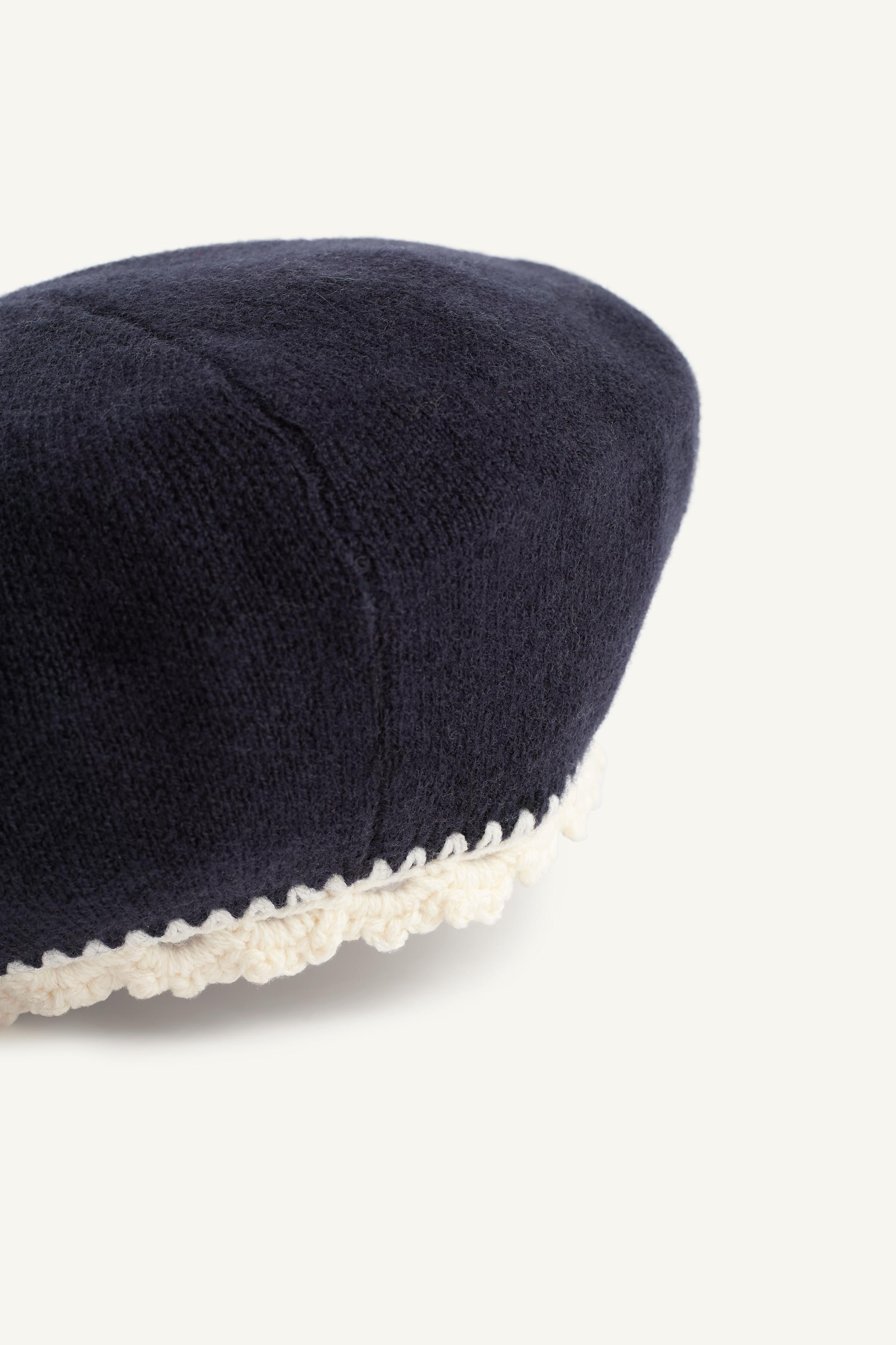 BÉRET EN MAILLE CROCHET AVEC LAINE LIMITED EDITION