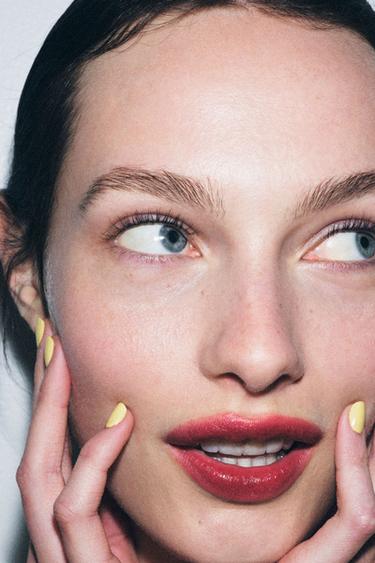 LIP PENCIL - SPICY by Zara