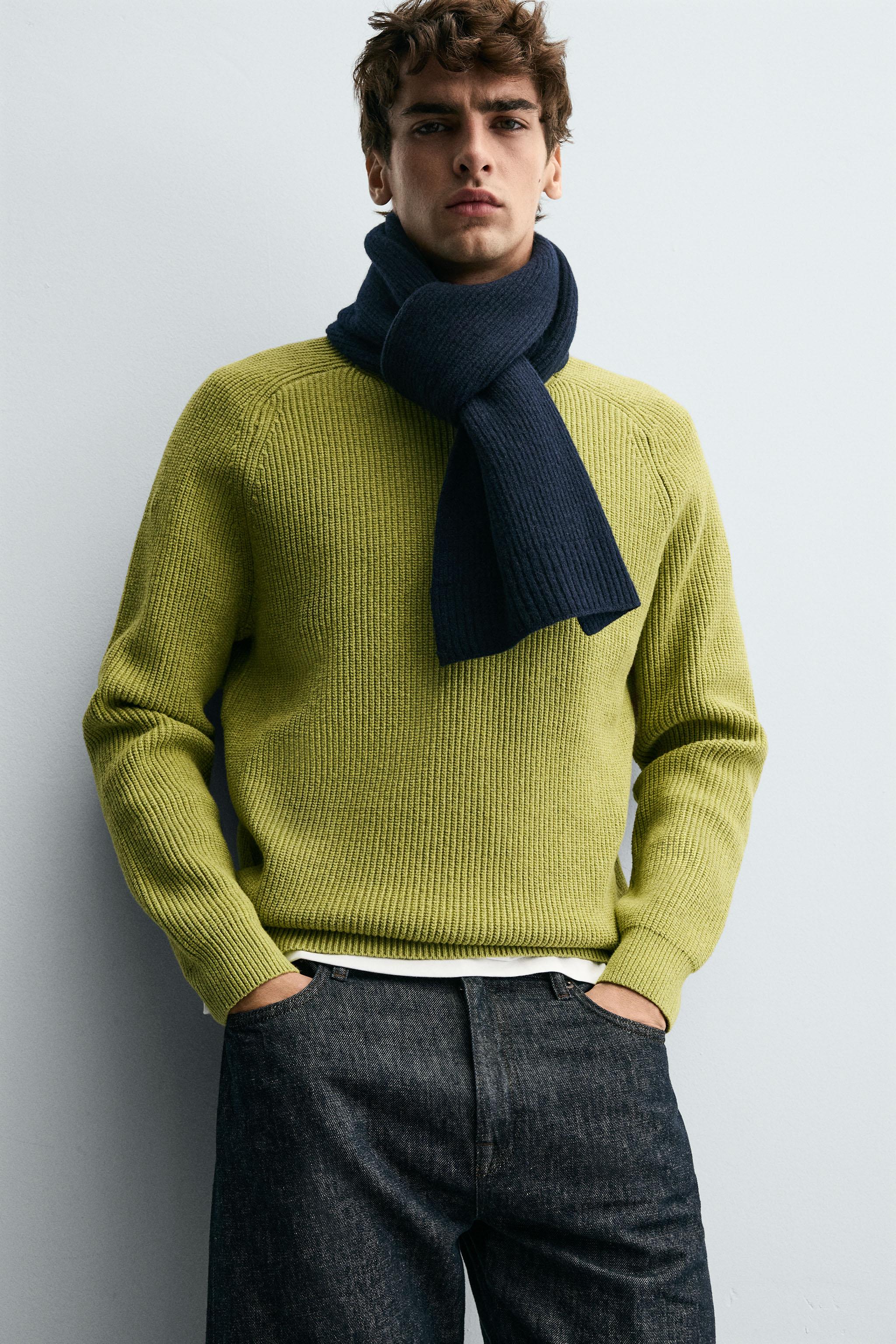 RIBBED TEXTURED SWEATER