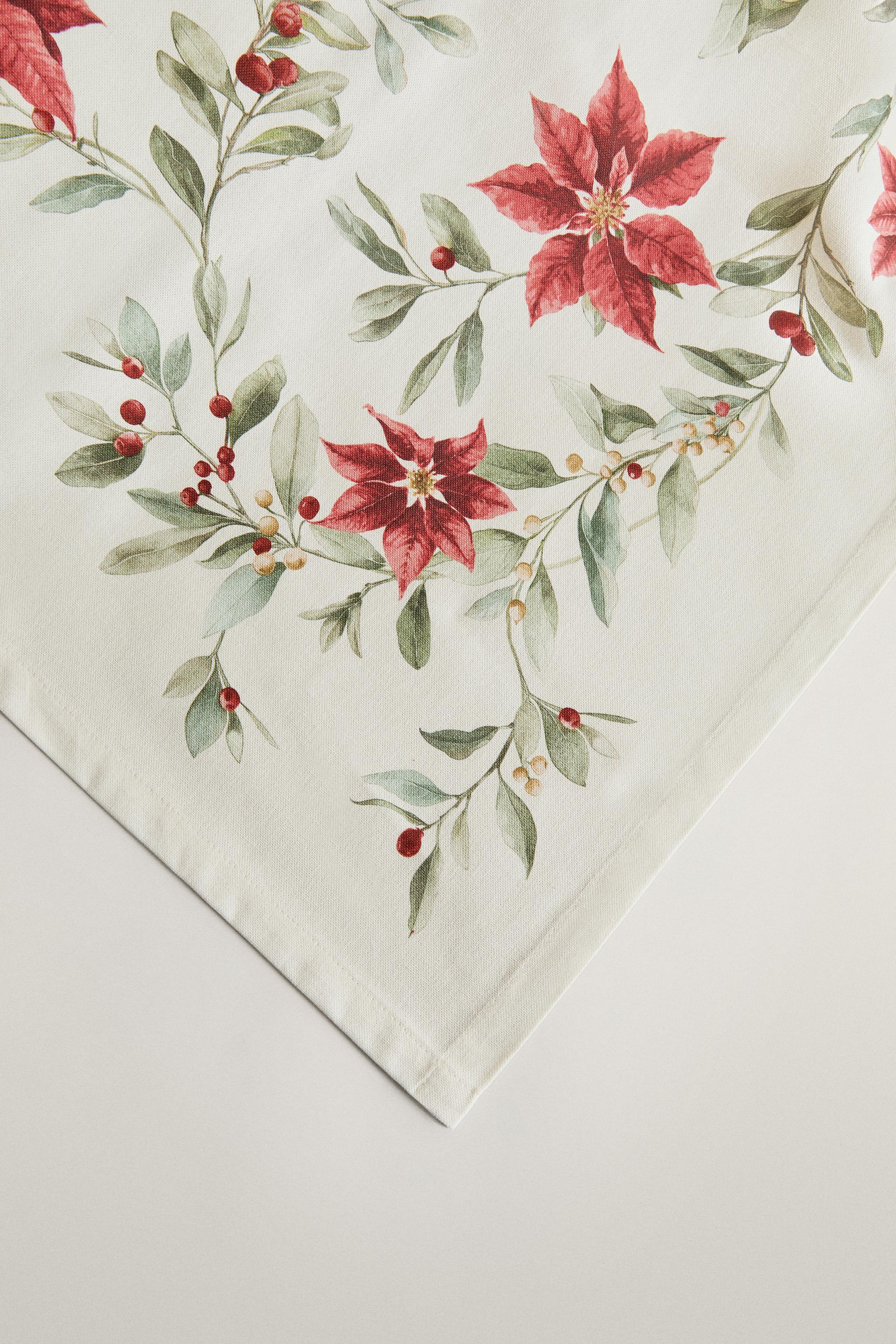 COTTON CHRISTMAS LEAF TABLECLOTH