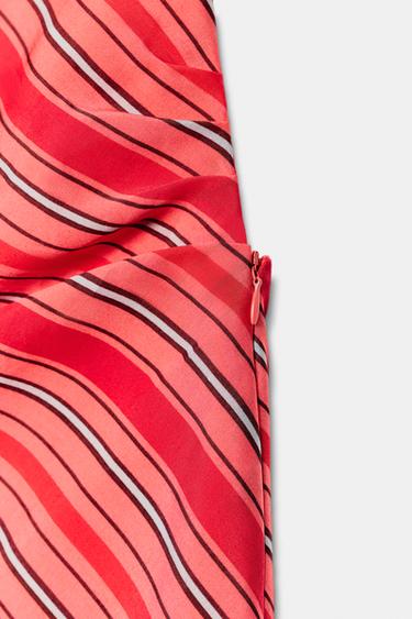 ROBE HALTER DRAPÉE À RAYURES - Rouges de Zara - Image 8