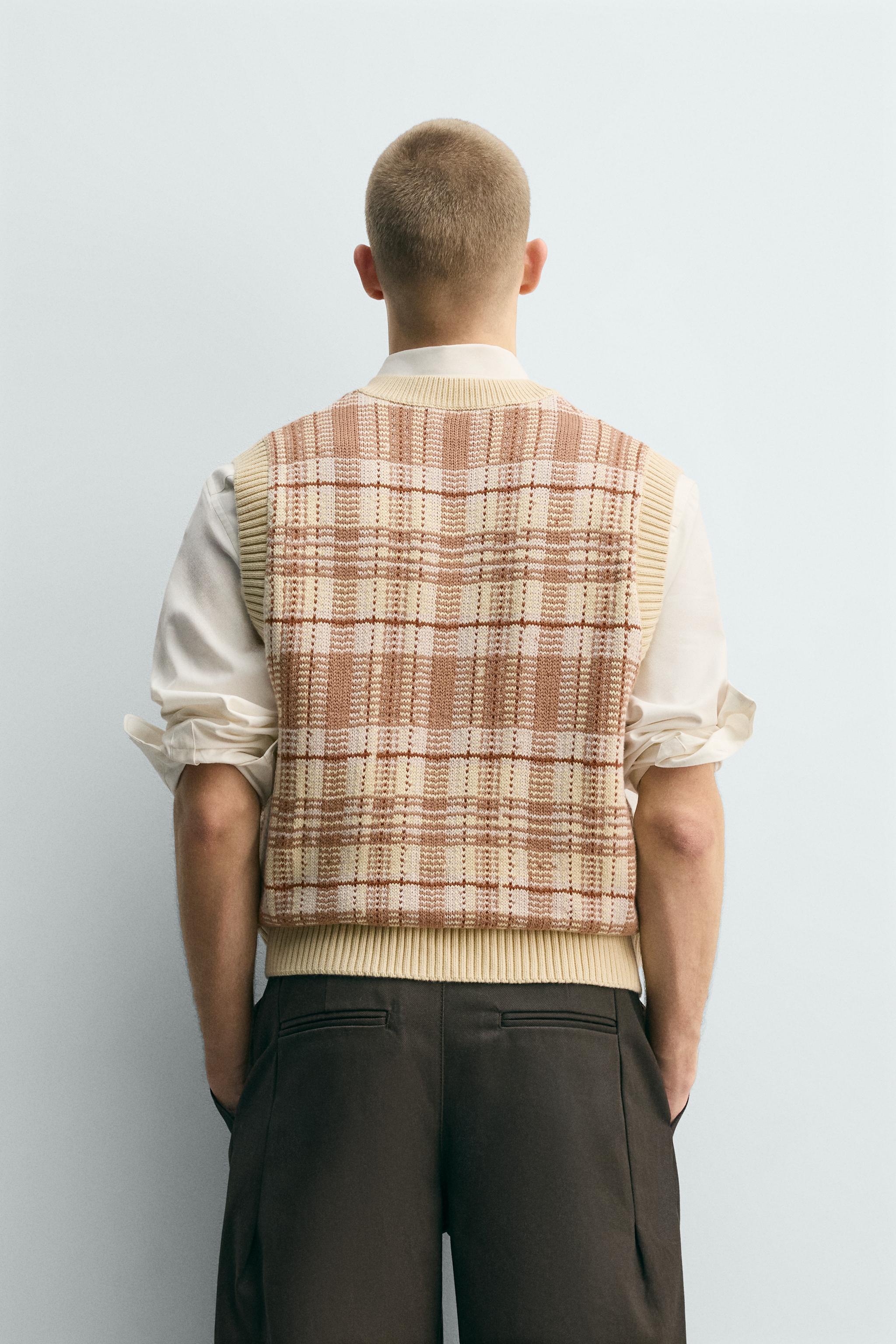 GILET EN MAILLE JACQUARD À CARREAUX
