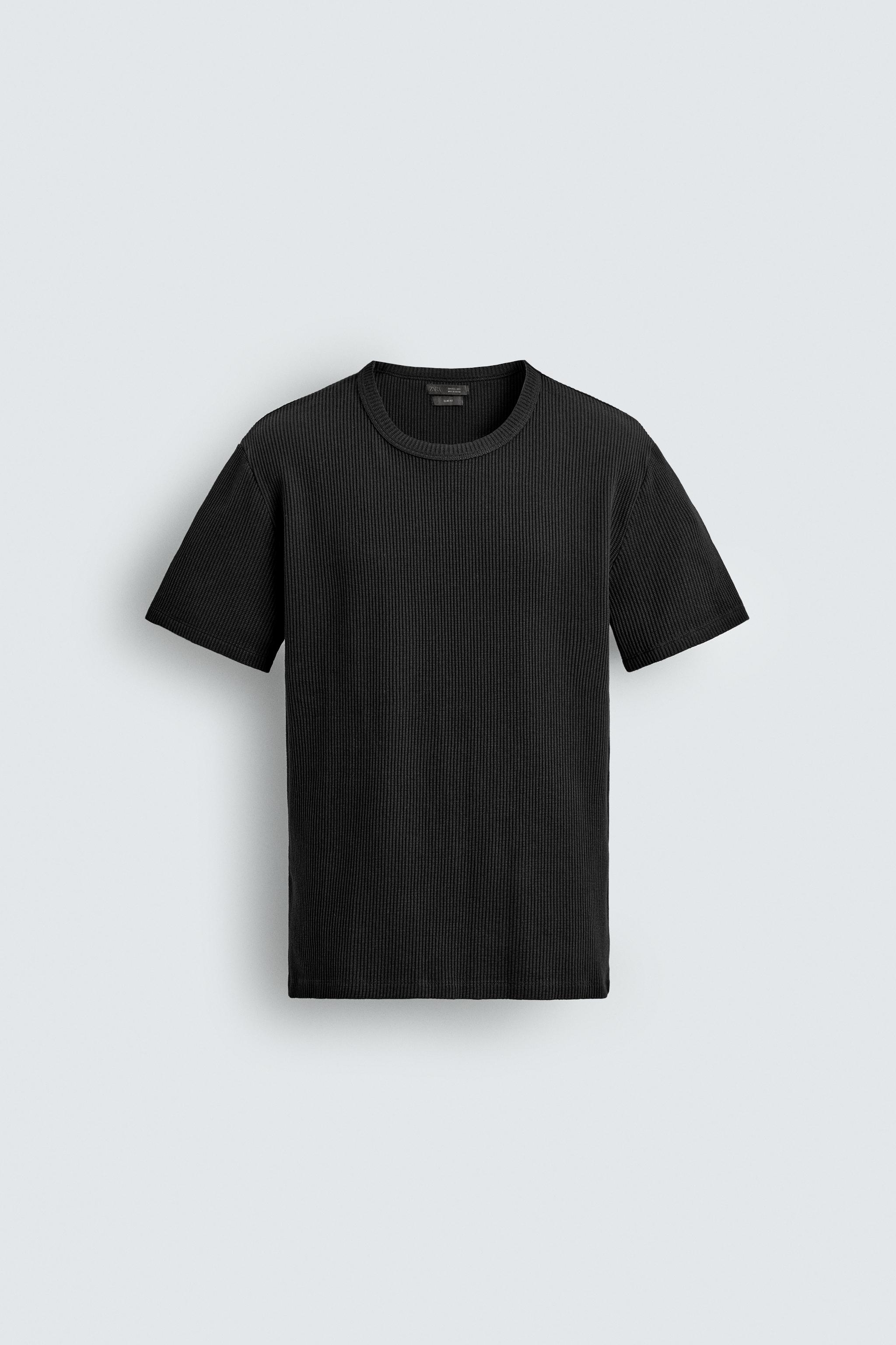 T-SHIRT EN MAILLE SLIM STRUCTURÉE