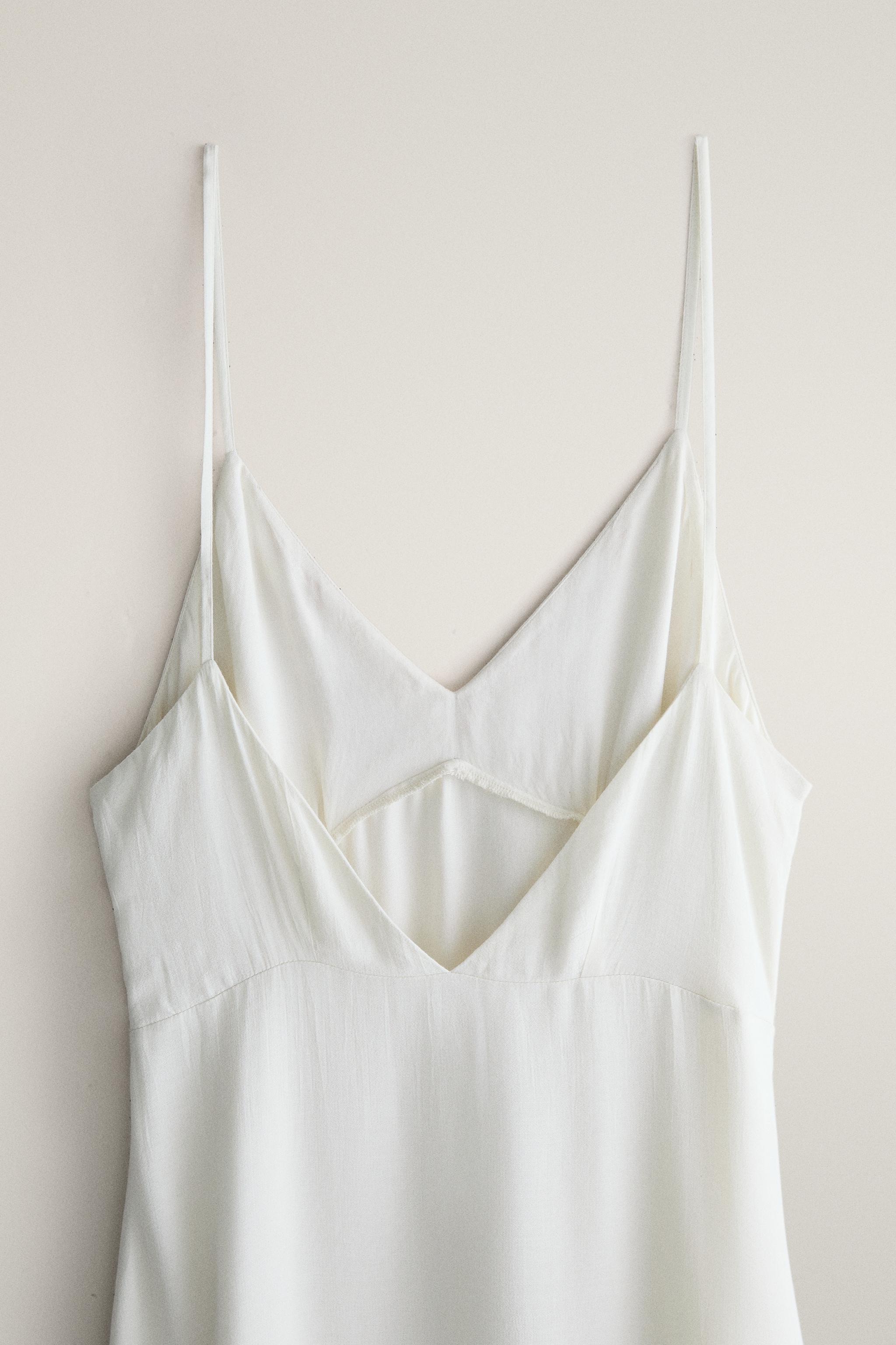 EMBROIDERED NIGHTGOWN