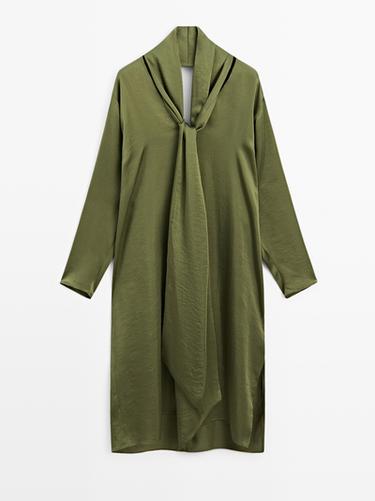 Blusa larga escote pico lazada - STUDIO - Verde Menta de Zara - Imagen 0