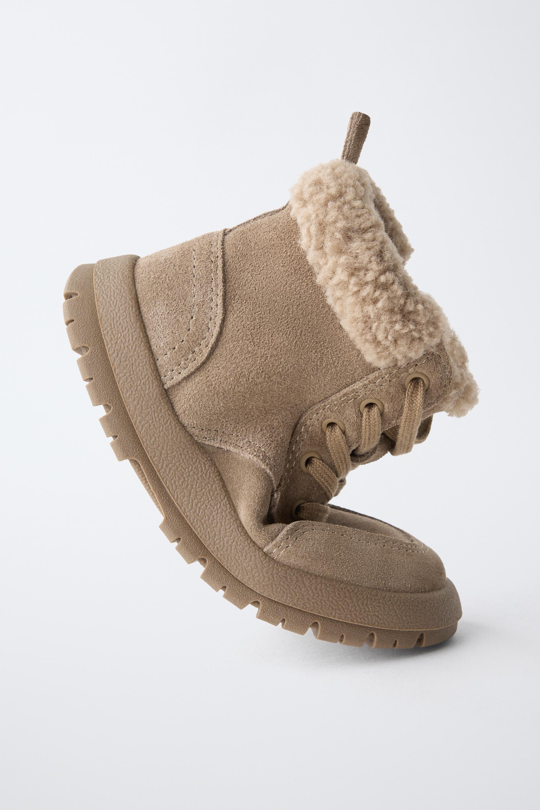 LEATHER LACE-UP ANKLE BOOTS