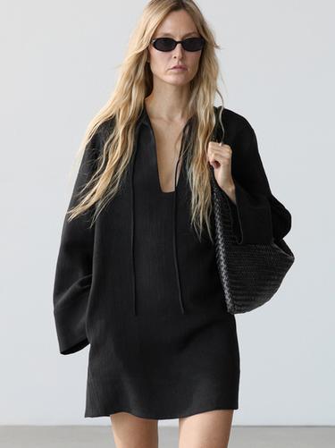 Vestido mini cuello mao 100% lino - Negro de Zara