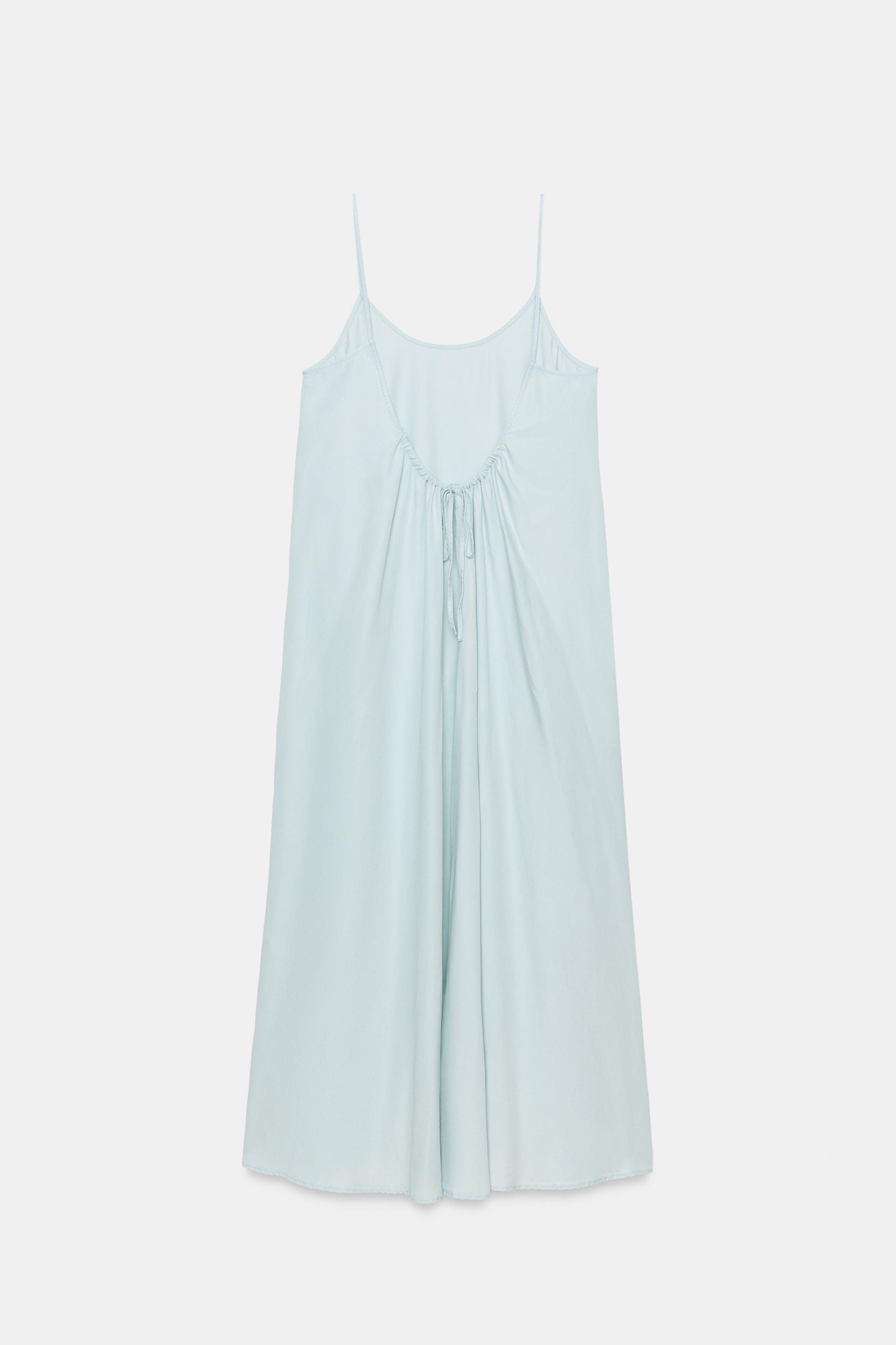 FLOWY LONG DRESS