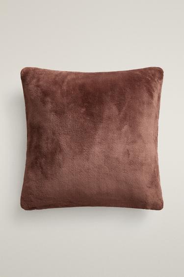 HOUSSE DE COUSSIN FOURRURE UNIE - Rose foncé de Zara - Image 0