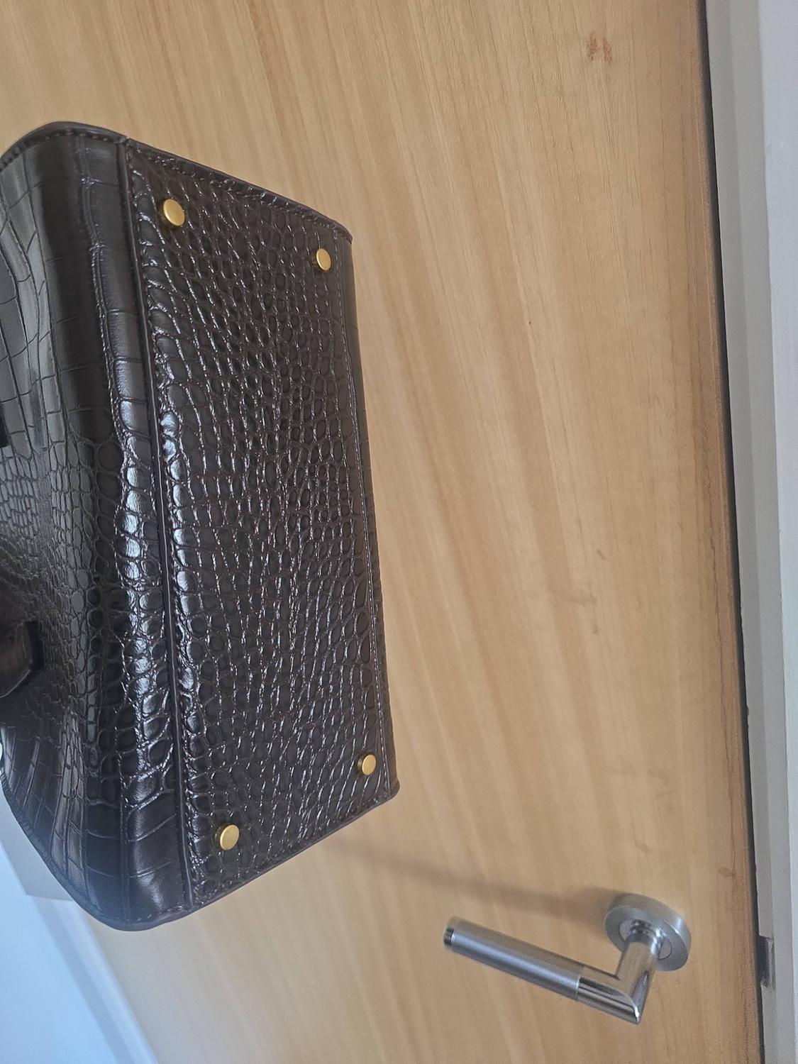 EMBOSSED MINI CITY BAG - Image 7