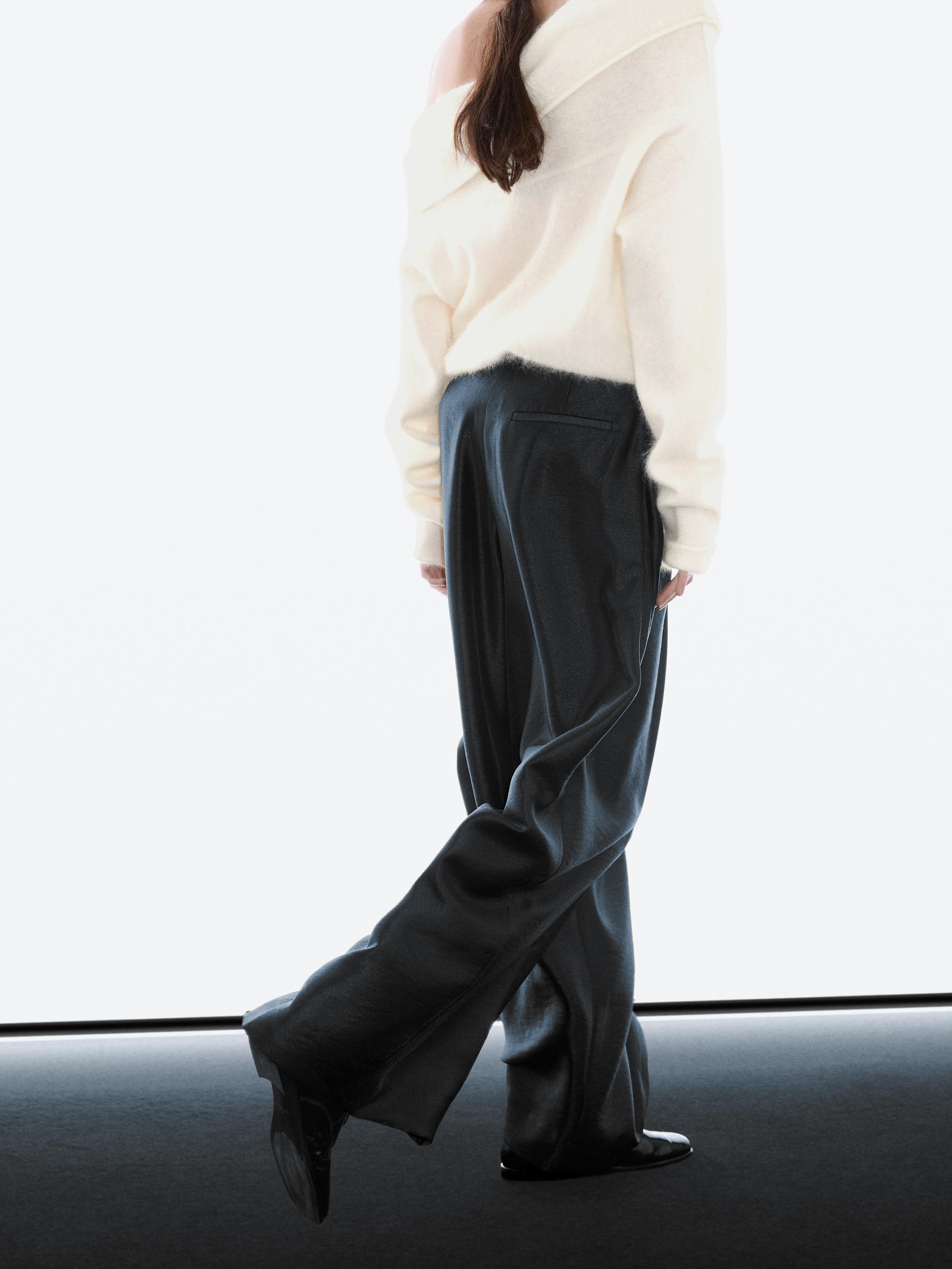 Pantalon large volume à pinces