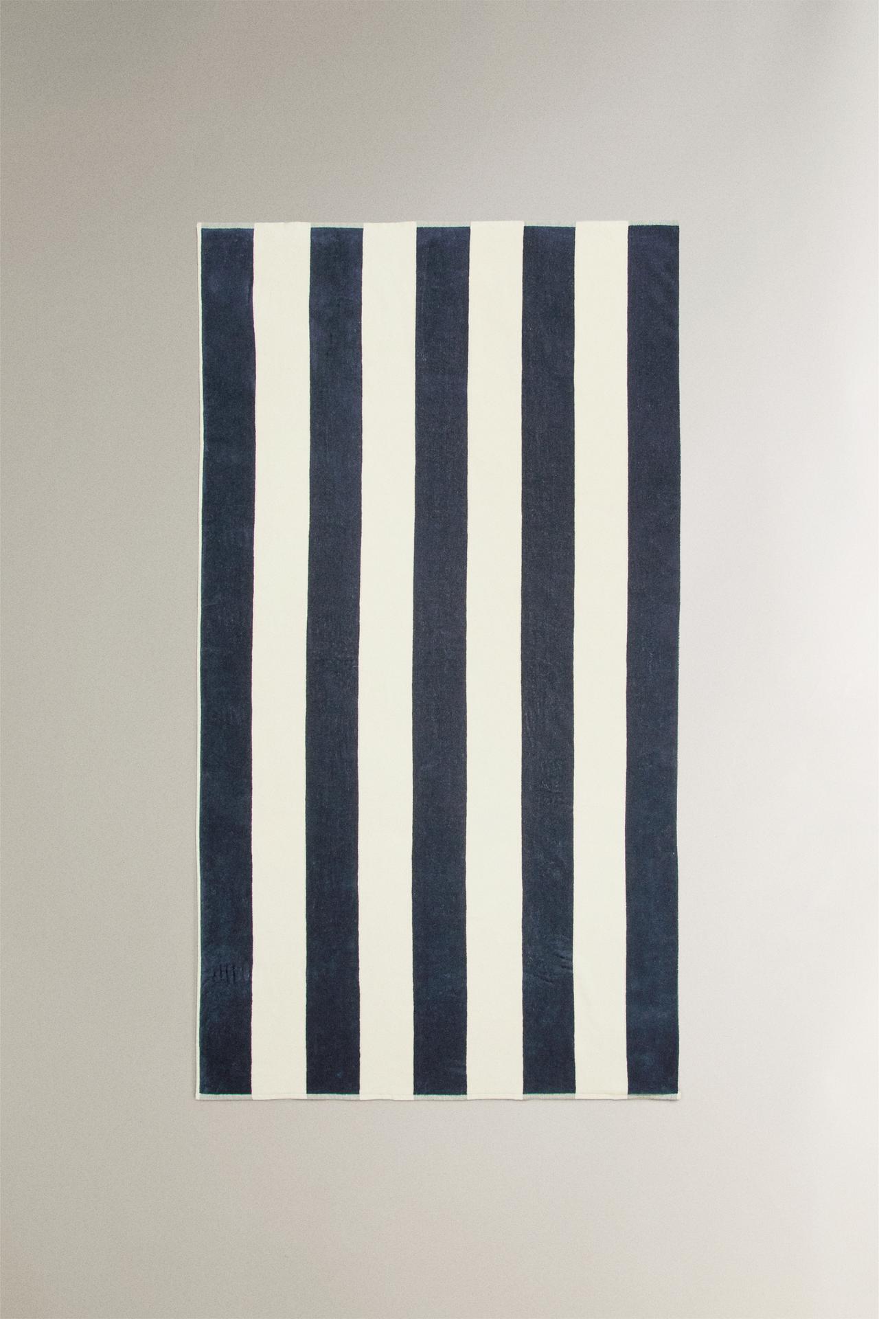 STRIPED BEACH TOWEL — navy