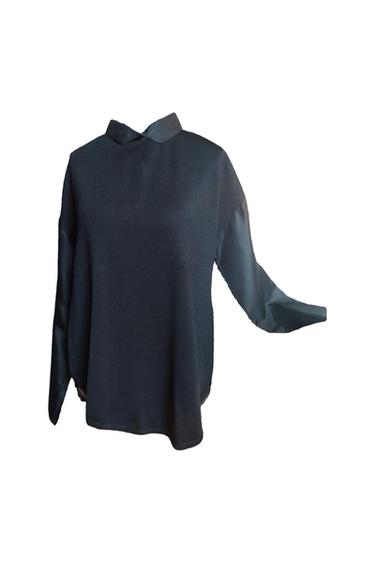 BLUSA MANGA LARGA NEGRA