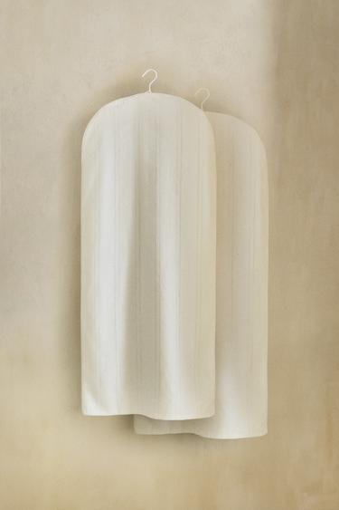 HOUSSES DE PROTECTION VÊTEMENTS GRAND FORMAT (LOT DE 2) - Écru / Beige de Zara - Image 5